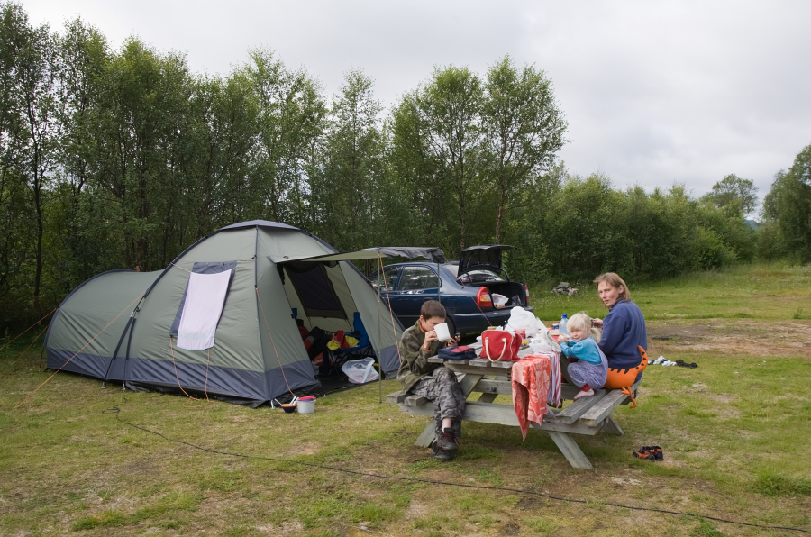 What are the most popular luxury campsites in France?